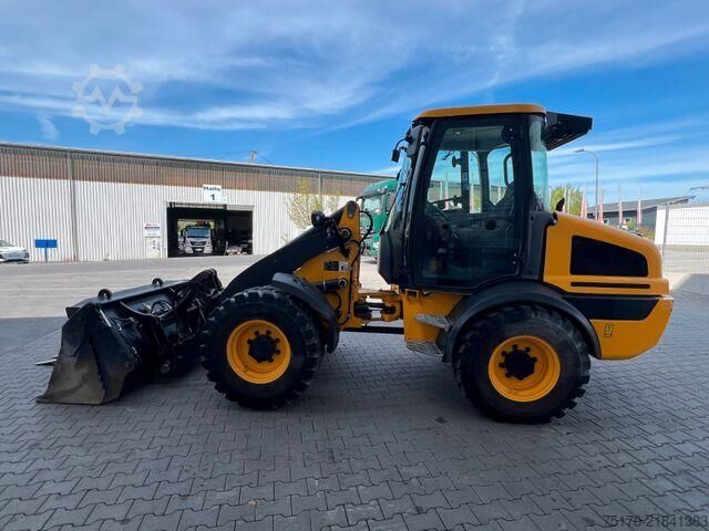 Læssemaskine JCB 409 SV / nur 2.496h / Klima Klappschaufel Gabel
