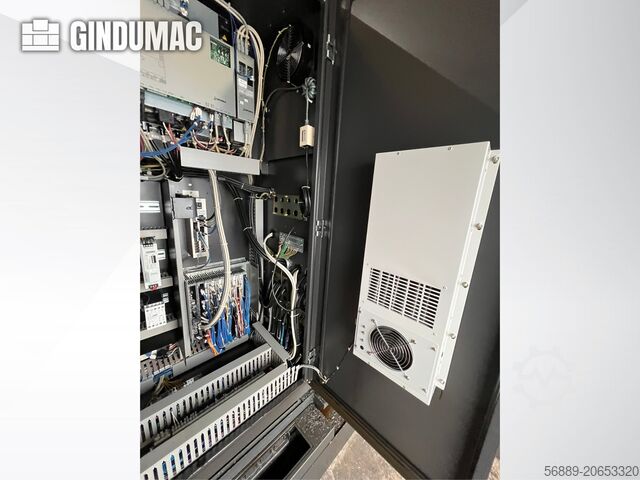 Függőleges megmunkáló központ Okuma Genos M560-V-e