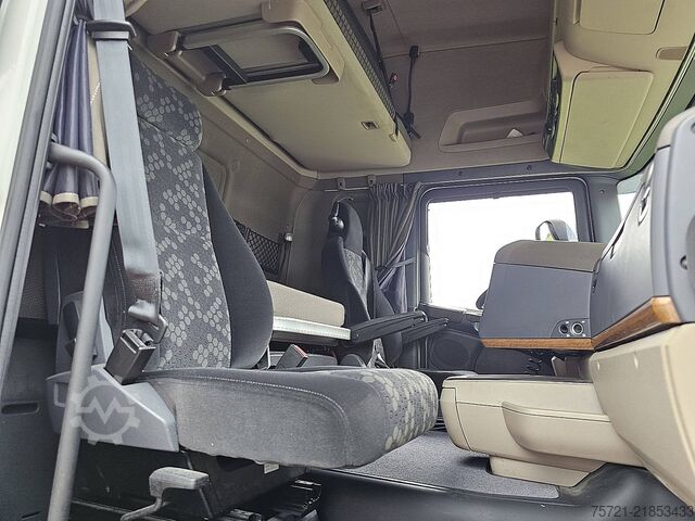 Standard-SZM SCANIA R490