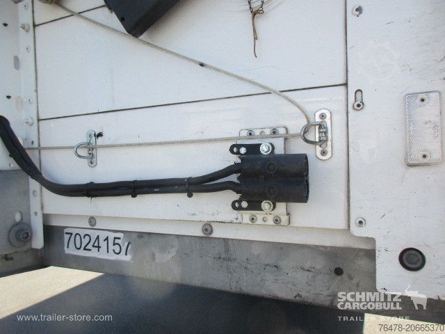 Öppen semitrailer med kapell Schmitz Cargobull Curtainsider Standard Taillift