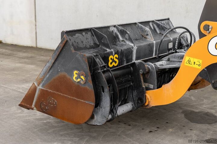 Hjullastare CASE 321 F