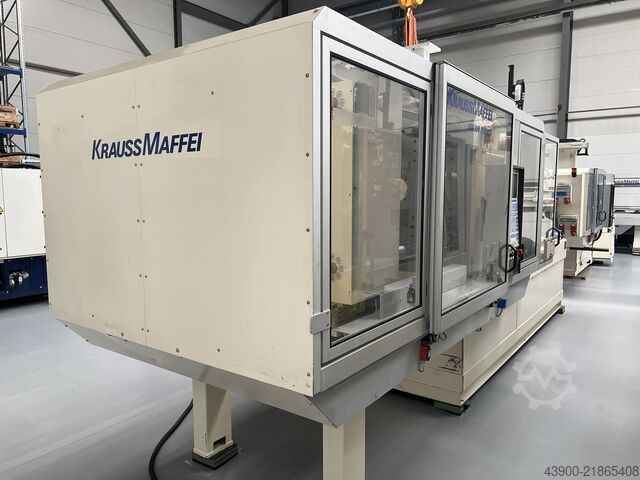 Macchina per stampaggio a iniezione KraussMaffei KM 300 - 1900 C1