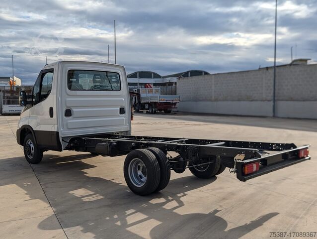 Chassis de camião IVECO Daily 35C16