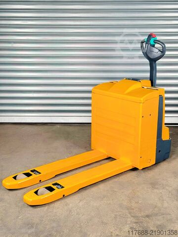 Alçak kaldırma kamyonu yaya Jungheinrich EJE 118. - Service Neu - nur 2287 Std-Batterie 90%