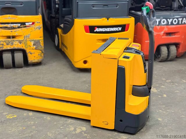 Niederhubwagen-Mitfahrer Jungheinrich EJE C20 - Service Neu - nur 2638 Std.-Batterie 85%