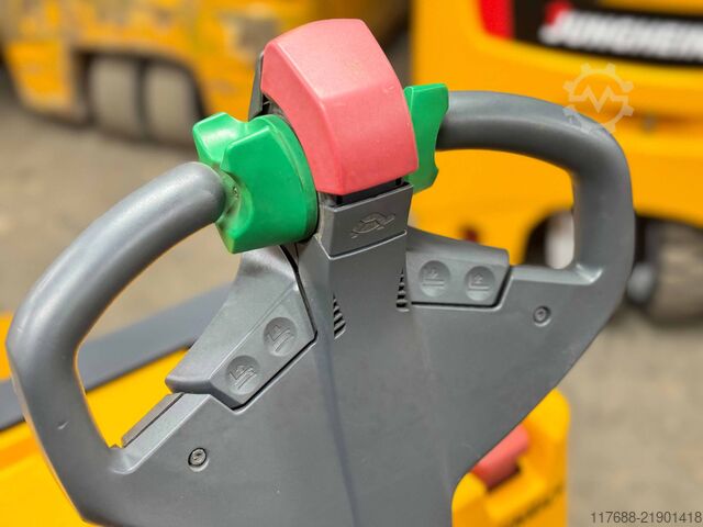 Niederhubwagen-Mitfahrer Jungheinrich EJE C20 - Service Neu - nur 2638 Std.-Batterie 85%