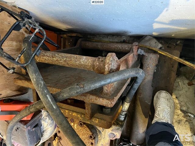 Construction equipment Atlas Copco 550 spiked hammer with/ s50-s60 attachment