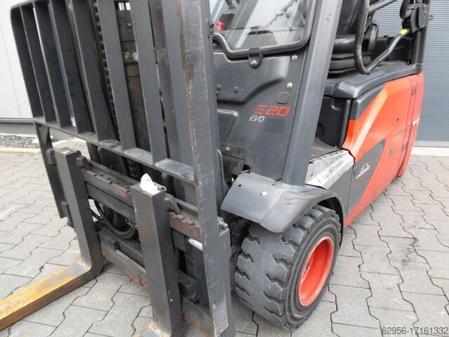 Elektrische vorkheftruck met 4 wielen Linde E20L-02