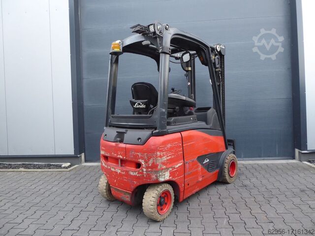 Stivuitor electric cu 4 roți Linde E20PH-02