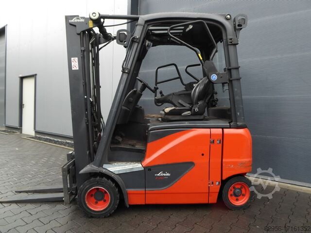 Stivuitor electric cu 4 roți Linde E20PH-02