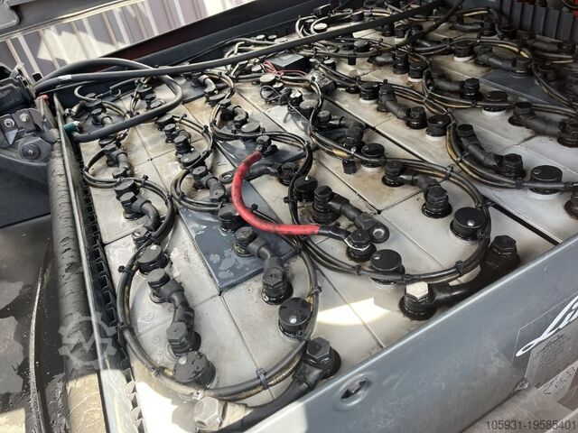 Ηλεκτρικό περονοφόρο τετράτροχο Linde E50HL-01