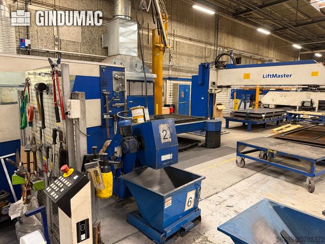 TRUMPF 3050 z Liftmasterem TRUMPF 3050 with liftmaster