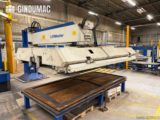 TRUMPF 3050 z Liftmasterem TRUMPF 3050 with liftmaster