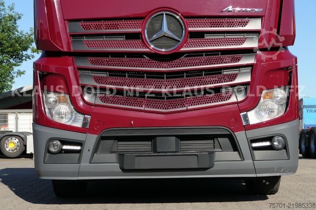 Standard tractor unit MERCEDES-BENZ Actros 1845 Blatt/Luft XL-Tank Kühlbox Euro 6