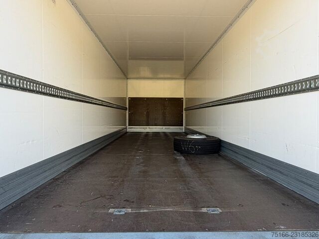 Autocarro con cassone MERCEDES-BENZ ATEGO 1530 L Koffer 8 m LBW 1,5 T*NL 8,5 to.