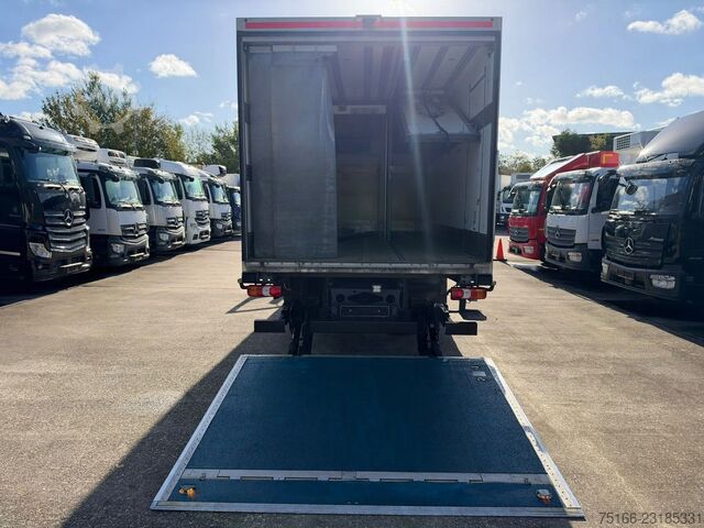 Camion frigorifique MERCEDES-BENZ ATEGO 1524 L Kühlkoffer 7,25 m LBW 2 T*Klima