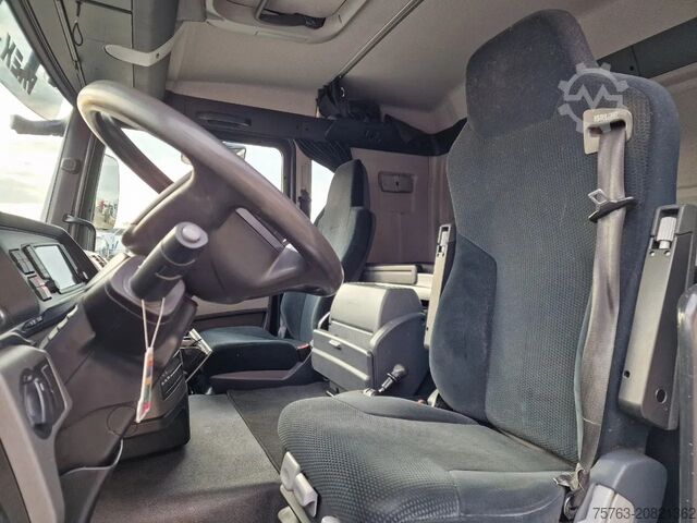 Koffer MAN TGM 18.290 4x2 - Sleepercab - Box with sidedoor...