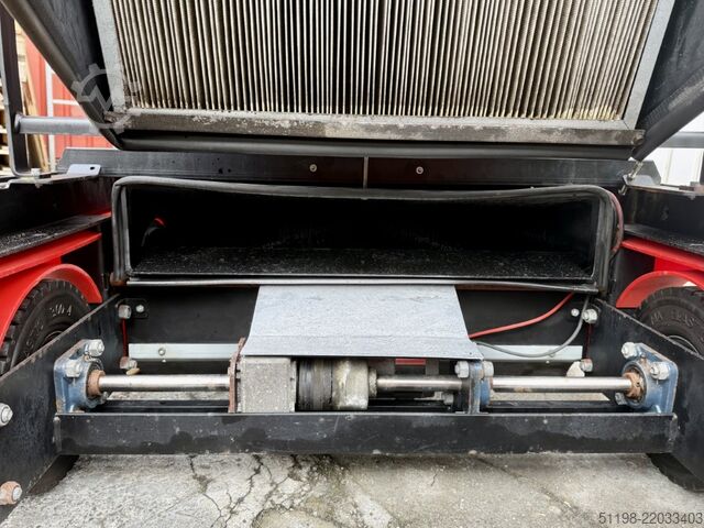 Sedadlový zametací a sací stroj Stolzenberg Twin Top TT 1100 / E Aufsitzkehrmaschine