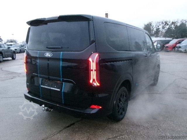 Minibus FORD Tourneo Custom L1 Sport PHEV AHK Exklusiv 360Kam