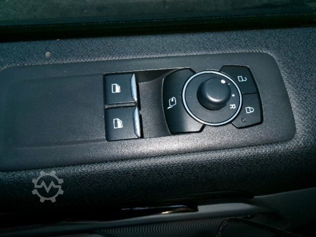 Minibus FORD Tourneo Custom L1 Sport PHEV AHK Exklusiv 360Kam