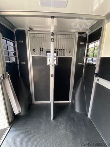 Veetransporter RENAULT Master STX  165 PS  Haras NEW MODELL 2025