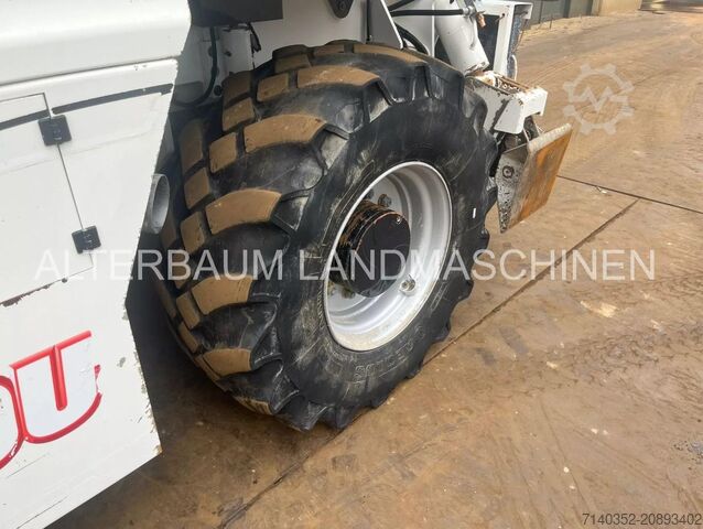 Teleskoparmstapler Manitou MRT2150+ PLUS PRIVILEGE