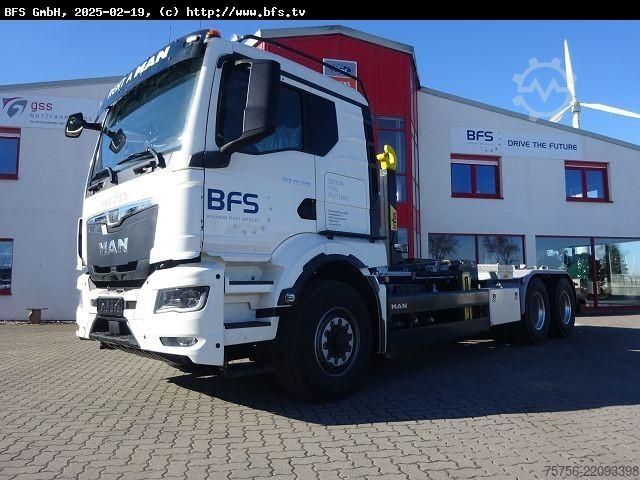 Φορτηγό γερανός roll-off MAN TGS (TG3) 26.520 6x6H BL CH  Hydrodrive, Hyva 20