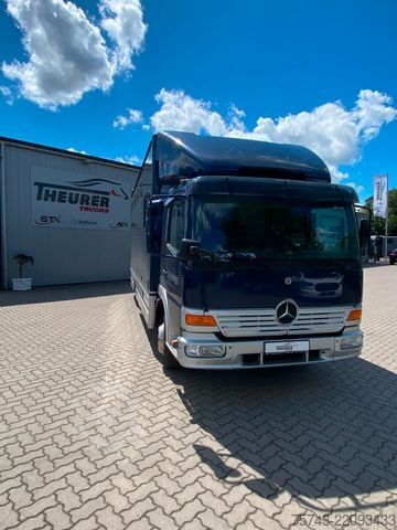 Viehtransporter LKW MERCEDES-BENZ Atego 8180 4-5  Pferde  Wohnung