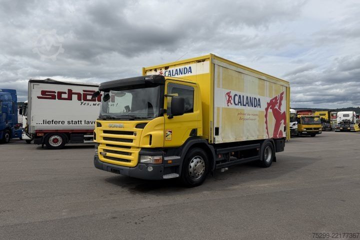 Camión plataforma con toldo Scania P230 LB 4x2 Plane/HB / Swiss-Vehicle