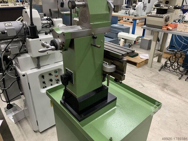 UNIVERSAL-FRAESMASCHINE SIXIS S1101