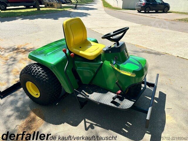Varevogn John-Deere 1200A Bunkerharke Motorrechen