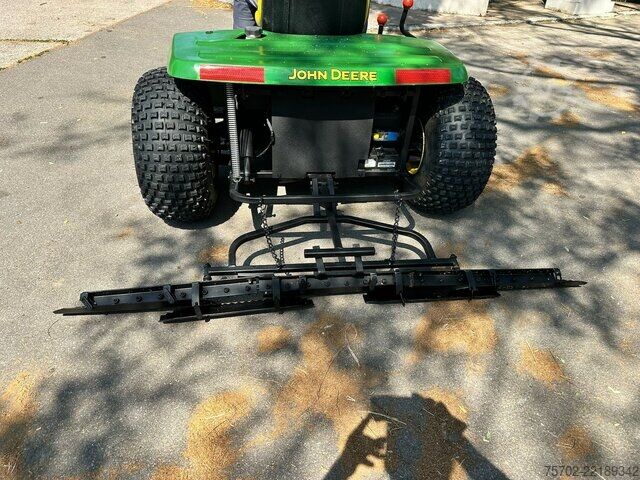 Varevogn John-Deere 1200A Bunkerharke Motorrechen