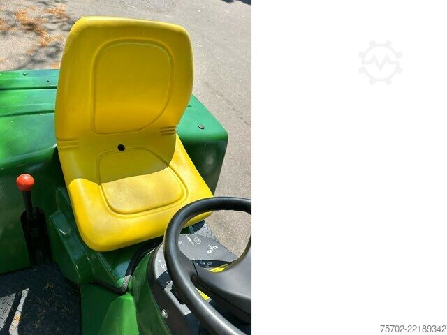 Varevogn John-Deere 1200A Bunkerharke Motorrechen