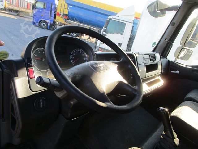 Flaklastbil med kapell MERCEDES-BENZ TGL 12.210 L *LBW+2xAHK+Luft+6,10m+3-Sitze*