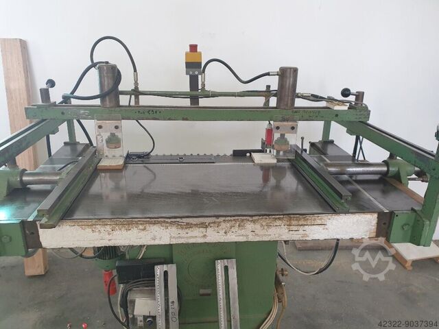 Multi-spindel boormachine Bilek Duebelfix