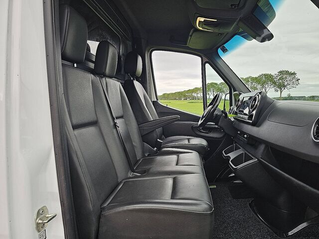 Yüksek tavanlı istasyon vagonu MERCEDES-BENZ SPRINTER 316 L3H2 Mbux10 + Navi!