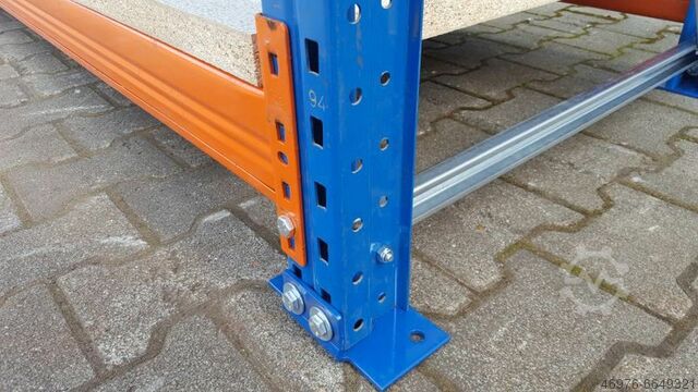 Werkbank Paktafel Jung Heinrich // Abmessung: 2980 x 938-946 x 800 mm (B x H x T)