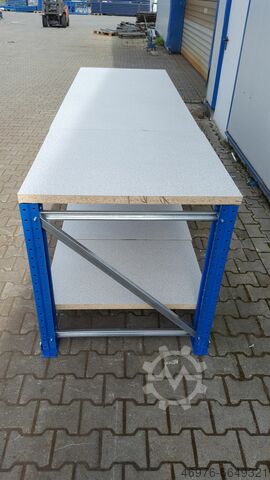 Werkbank Paktafel Jung Heinrich // Abmessung: 2980 x 938-946 x 800 mm (B x H x T)