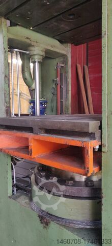Vulcanisation/presse d'atelier unknown 550 T