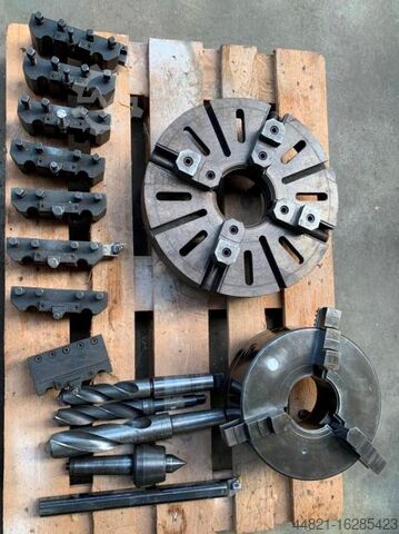 Centrale draaibank VÖEST DA 300/2000