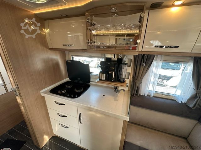 Alkoof camper PHOENIX Midi Alkoven 6700 HBL*Purer Luxus/Kompakt