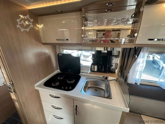 Alkoof camper PHOENIX Midi Alkoven 6700 HBL*Purer Luxus/Kompakt