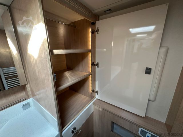 Alkoof camper PHOENIX Midi Alkoven 6700 HBL*Purer Luxus/Kompakt