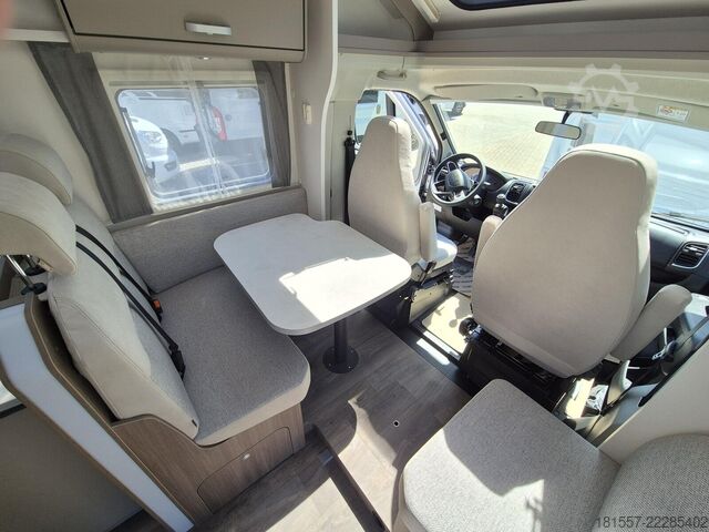 Caravana semiintegrada CARADO pro+ T 447 Hubbett / Markise