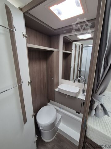 Caravana semiintegrada CARADO pro+ T 447 Hubbett / Markise