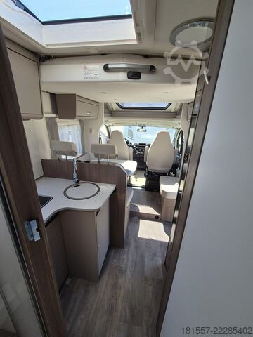 Caravana semiintegrada CARADO pro+ T 447 Hubbett / Markise