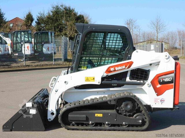 Skid steer loader Bobcat T450