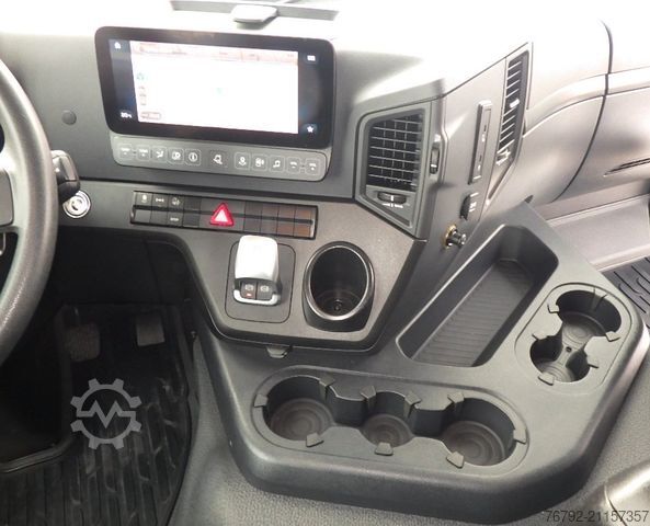 Skříňový nákladní automobil MERCEDES-BENZ 1827 L Actros Koffer 7,3m/LBW/Seitentür/AHK/Klim