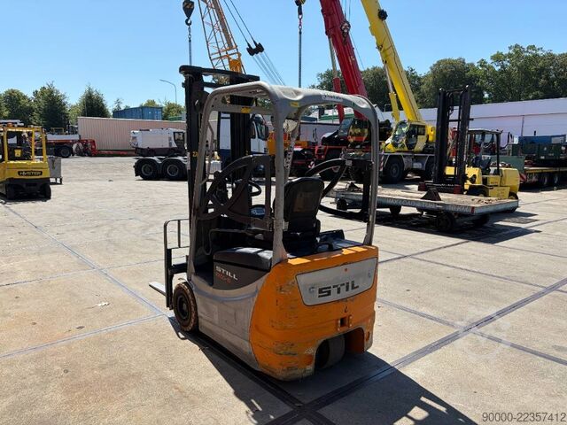 Viljuškar Still RX 50-15 1500kg Triplo / sideshift