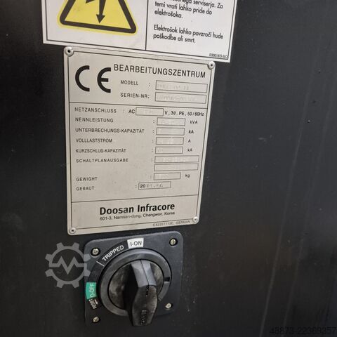 Verticaal bewerkingscentrum Doosan DNM 400 II
